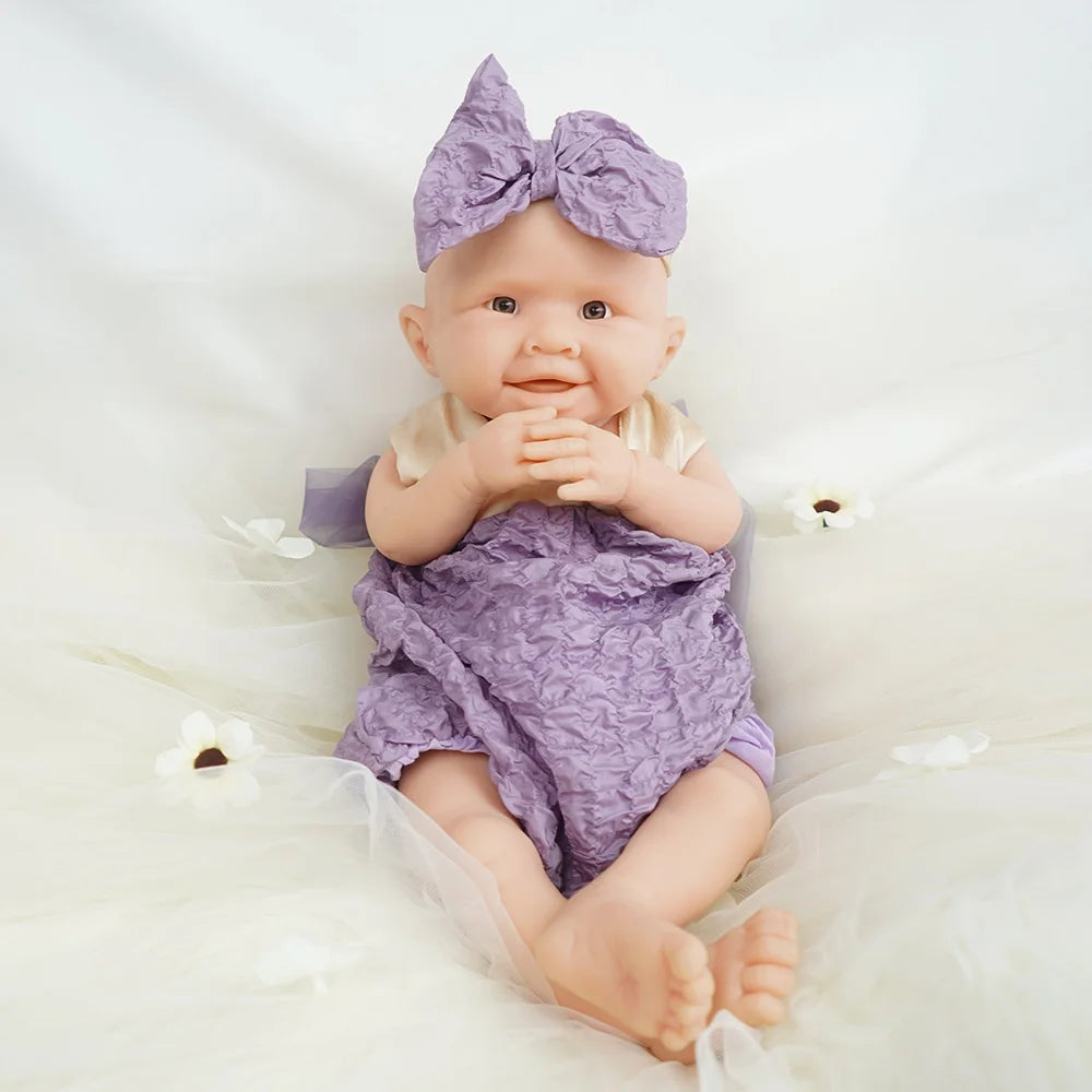 Henan Silicone Reborn Doll Ultra Realistic Sweet Smile Girl