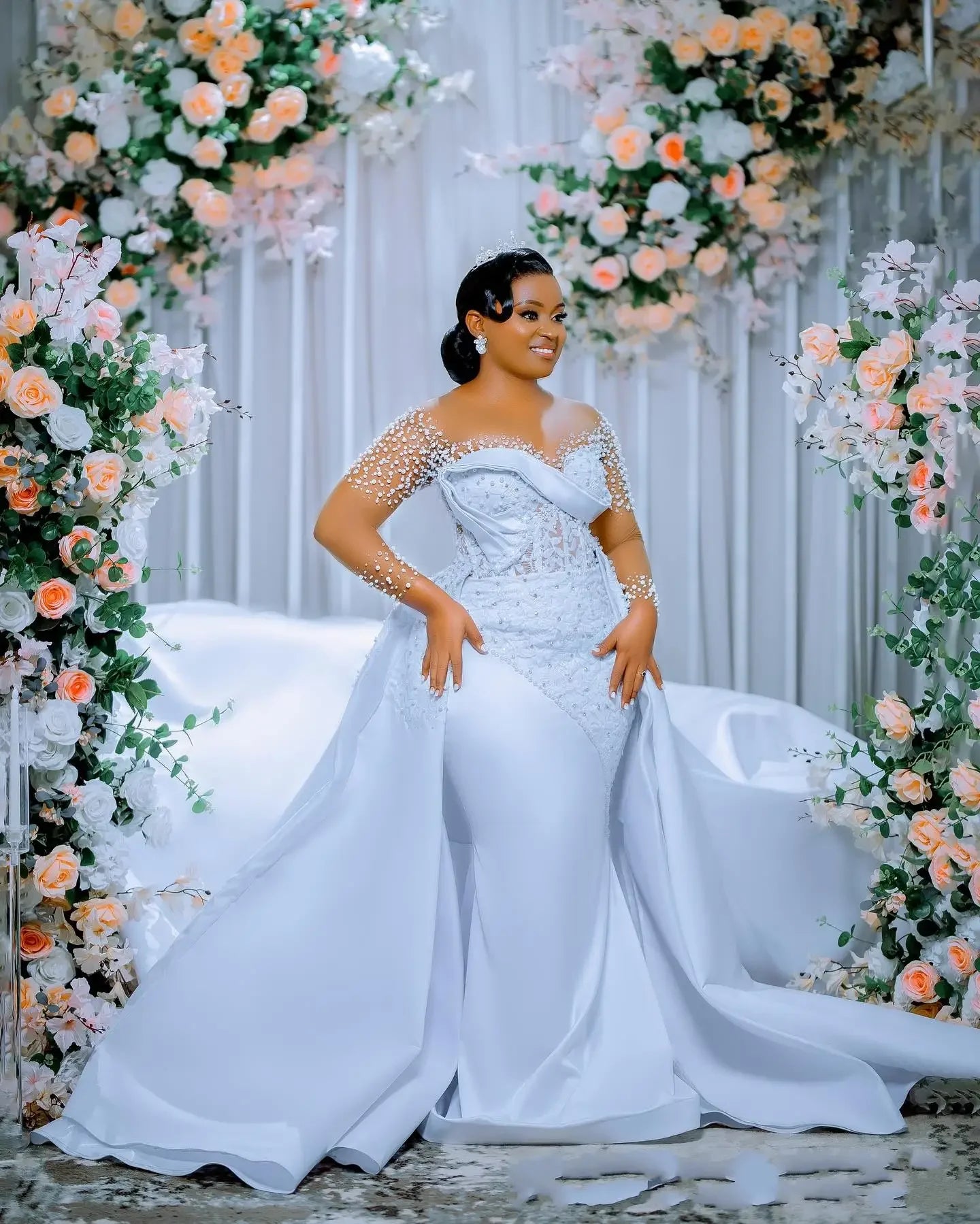 Customized Exquisite Illusion Handmade Beads Appliques Mermaid Wedding Dress Long Sleeves De Novias with Removable Skirt